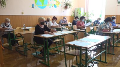 У Тернополі перевіряють творчі завдання ЗНО з української мови