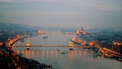 Фінляндія та Угорщина відкрили кордони для українців. Які умови в'їзду