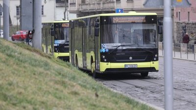 Автобуси у Львові