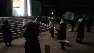 Великодні богослужіння у Сумах: як це було (фоторепортаж) Великодні богослужіння у Сумах: як це було (фоторепортаж)