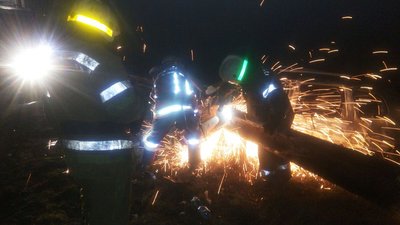 У Синельниківському районі рятувальники допомогли ліквідувати наслідки ДТП
