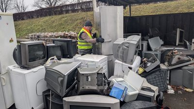 Центр управлінні відходами "Чистий Луцьк"
