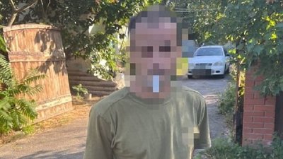 Двоє чоловіків на Київщині продавали бойові гранати