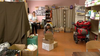 Харчування, підгузки і не тільки: "Мама+дитина" отримала партію гумдопомоги від федерації гольфу Харчування, підгузки і не тільки: "Мама+дитина" отримала партію гумдопомоги від федерації гольфу