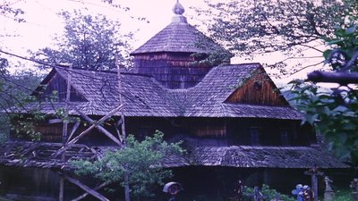 До 100-річчя Параджанова планують створити 3D-проєкцію церкви святої великомучениці Параскеви у Космачі на Франківщині До 100-річчя Параджанова планують створити 3D-проєкцію церкви святої великомучениці Параскеви у Космачі на Франківщині