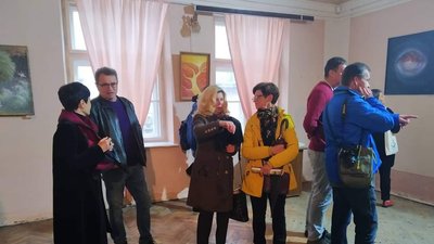 "Україна – вісь земна і небесна": у музеї на Тернопільщині відкрили виставку "Україна – вісь земна і небесна": у музеї на Тернопільщині відкрили виставку