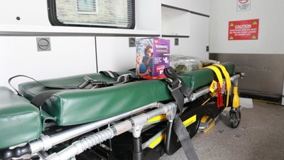 З Тернополя на передову відправлять дві машини швидкої допомоги З Тернополя на передову відправлять дві машини швидкої допомоги