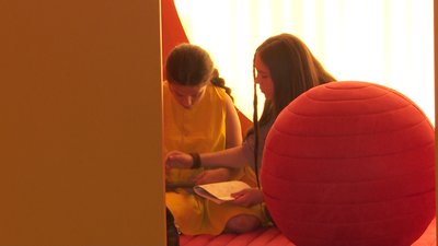 У Дніпропетровській обласній дитячій лікарні відкрили новий ігровий простір У Дніпропетровській обласній дитячій лікарні відкрили новий ігровий простір