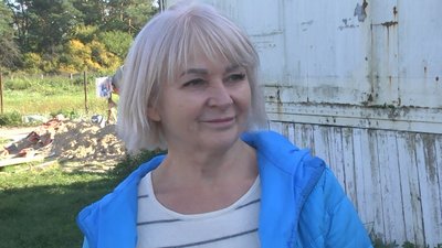 Частування та кінна прогулянка: на Волині для дітей-переселенців із батьками організували свято Частування та кінна прогулянка: на Волині для дітей-переселенців із батьками організували свято