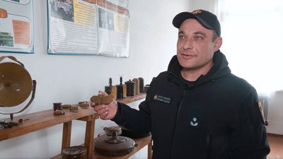 "Тільки підняв і вона спрацювала". Сапер розповів про небезпеку від нерозірваних мін