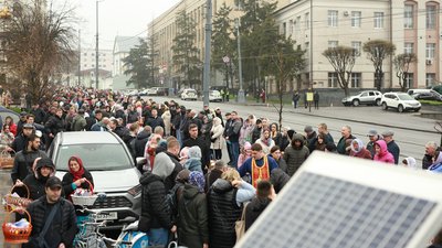 Пасхи, крашанки, писанки та молитва за Україну: як проходить Великдень у Вінниці Пасхи, крашанки, писанки та молитва за Україну: як проходить Великдень у Вінниці