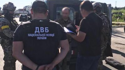 Вибивали неіснуючий борг: на Волині двоє киян видавали себе за військових