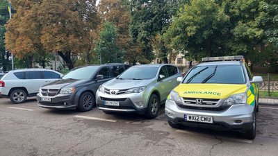У Львові британські фермери передали 34 автівки на фронт У Львові британські фермери передали 34 автівки на фронт