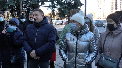 "Діти в стресі": на Полтавщині вимагали відкрити дитсадки і відновити навчання у школах "Діти в стресі": на Полтавщині вимагали відкрити дитсадки і відновити навчання у школах