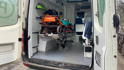 У Тростянець приїхала машина швидкої з Львівщини У Тростянець приїхала машина швидкої з Львівщини