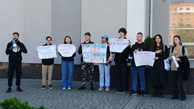 Будинок Прайзлерів — акція під Луцьким міськрайонним судом Будинок Прайзлерів — акція під Луцьким міськрайонним судом