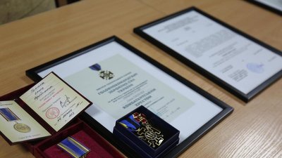 На Вінниччині родинам полеглих оборонців вручили державні нагороди