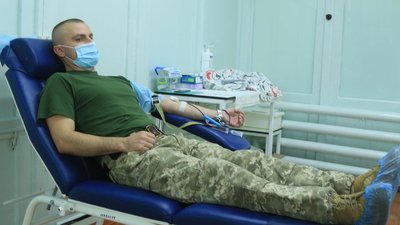 У Рівному військові здали 24 літри крові У Рівному військові здали 24 літри крові