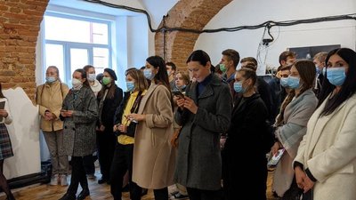 "Геть упередження". У Чернівцях відбулась виставка, яка покликана зруйнувати стереотипи "Геть упередження". У Чернівцях відбулась виставка, яка покликана зруйнувати стереотипи
