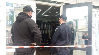 Внаслідок стрілянини на ринку в Одеській області травмовано двоїх людей
