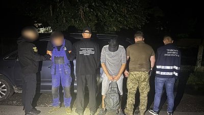 3 тис. доларів за супровід до кордону: на Закарпатті затримали підозрюваного