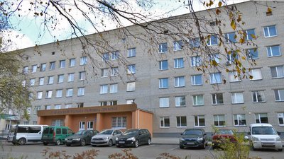 У Луцькій районній лікарні закривають пологове відділення. У чому причина