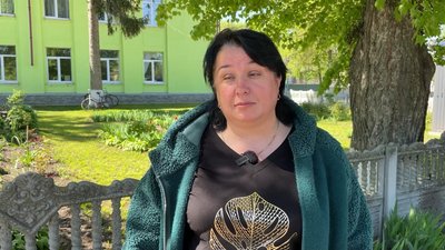 Голова Малодівицької громади Олена Журавель розказує про село Перше Травня на Чернігівщині, яке пропонують перейменувати на Міхновське Голова Малодівицької громади Олена Журавель розказує про село Перше Травня на Чернігівщині, яке пропонують перейменувати на Міхновське