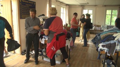 Волонтери Німеччина гуманітарна допомога жителі Слов'янськ Донеччина Волонтери Німеччина гуманітарна допомога жителі Слов'янськ Донеччина
