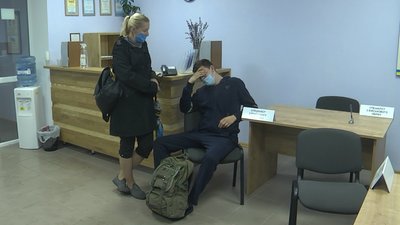 Із тестами на COVID-19: частина волинських призовників пішли в армію Із тестами на COVID-19: частина волинських призовників пішли в армію