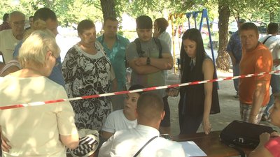 Мешканцям будинку в Запоріжжі, де сталася пожежа, міська влада виплатить грошову компенсацію Мешканцям будинку в Запоріжжі, де сталася пожежа, міська влада виплатить грошову компенсацію