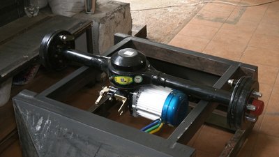 У Запоріжжі розробляють наземні дрони для українських захисників У Запоріжжі розробляють наземні дрони для українських захисників