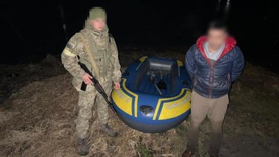 Прикордонники затримали втікачів біля річки Дністер Прикордонники затримали втікачів біля річки Дністер