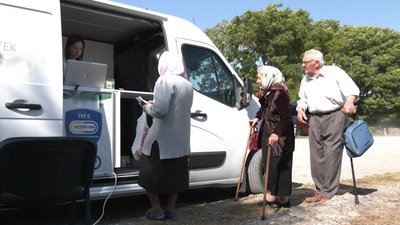 мобільна аптека, аптека на колесах, ліки, мобільний аптечний пункт, доступні ліки
