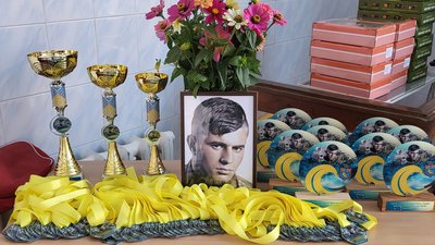 У Бурштині на Івано-Франківщині відбувся турнір з плавання пам’яті Героя України Да Вінчі