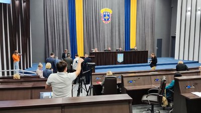 Розпочалися збори депутатів перед сесією Тернопільської обласної ради Розпочалися збори депутатів перед сесією Тернопільської обласної ради