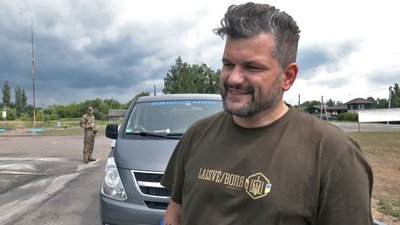 Прапор з Бахмута – на саміт: Волинь зустріла учасників марафону на підтримку вступу України до НАТО Прапор з Бахмута – на саміт: Волинь зустріла учасників марафону на підтримку вступу України до НАТО