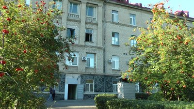 У відділенні нефрології та діалізу миколаївської лікарні коридори та палати наповнилися пилом У відділенні нефрології та діалізу миколаївської лікарні коридори та палати наповнилися пилом