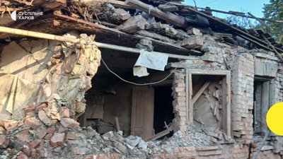 Зруйнований будинок після удару РФ