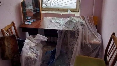 У Сумах внаслідок російських авіаударів пошкоджені два навчальних заклади У Сумах внаслідок російських авіаударів пошкоджені два навчальних заклади