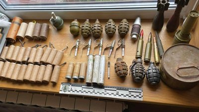 На Львівщині керівник держпідприємста лісової галузі облаштував схрон зброї — СБУ