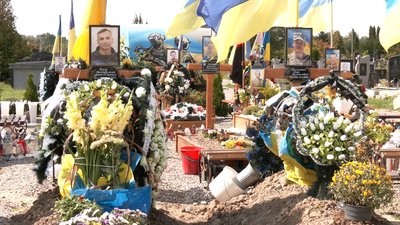 "Мамо, а хто, як не ми?" Історія загиблого воїна Володимира Кліда з Прикарпаття "Мамо, а хто, як не ми?" Історія загиблого воїна Володимира Кліда з Прикарпаття