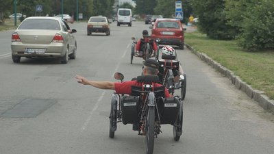 На Вінниччині двоє друзів майструюють велосипеди для людей з інвалідністю На Вінниччині двоє друзів майструюють велосипеди для людей з інвалідністю