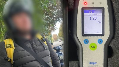 Водій електроскутера, якого зупинили патрульні у Рівному, 12 жовтня 2025 року