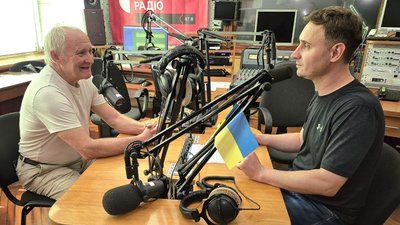 "Вкрай мало меду": як заморозки вплинули на медозбір на Рівненщині "Вкрай мало меду": як заморозки вплинули на медозбір на Рівненщині