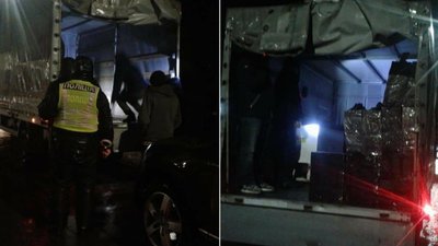 Сигарети замість холодильників: на Закарпатті правоохоронці виявили у авто 15 тисяч пачок