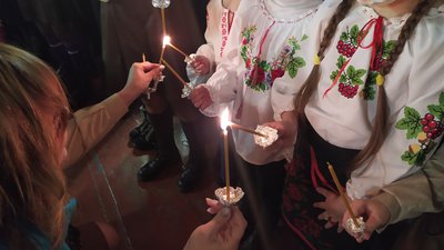 Вифлеємський вогонь миру урочисто передали харків'янам Вифлеємський вогонь миру урочисто передали харків'янам