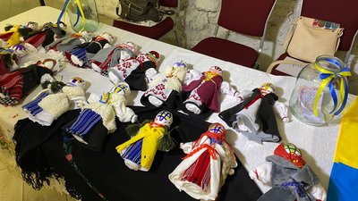 У День української хустки у Вінниці зорганізували благодійний ярмарок У День української хустки у Вінниці зорганізували благодійний ярмарок