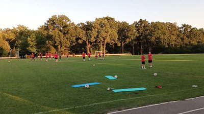 Футбольна команда "Агрон" Футбольна команда "Агрон"