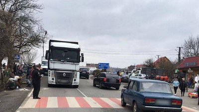 На Закарпатті внаслідок ДТП померла 76-річна жінка