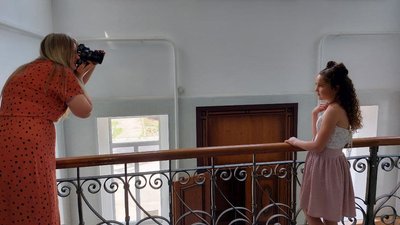 "Подаруй мені крила": на Черкащині для жінок із соццентру влаштували фотосесію у вечірніх сукнях "Подаруй мені крила": на Черкащині для жінок із соццентру влаштували фотосесію у вечірніх сукнях